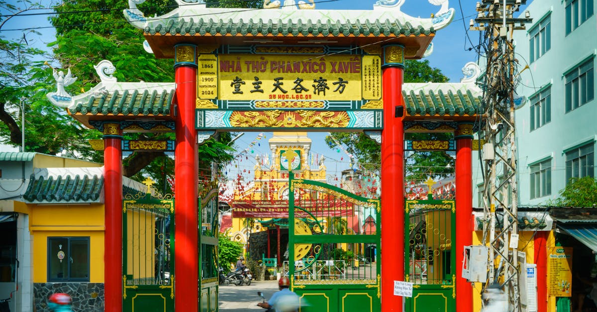 Các yếu tố ảnh hưởng đến giá cả